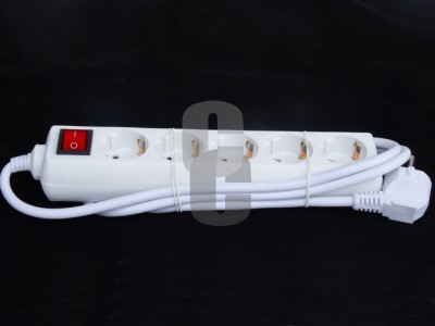 Разклонител 5гн. 1.5м. с копче                                                                                                                                                                                                                                                                              